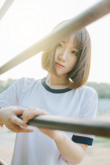 少女洛荷